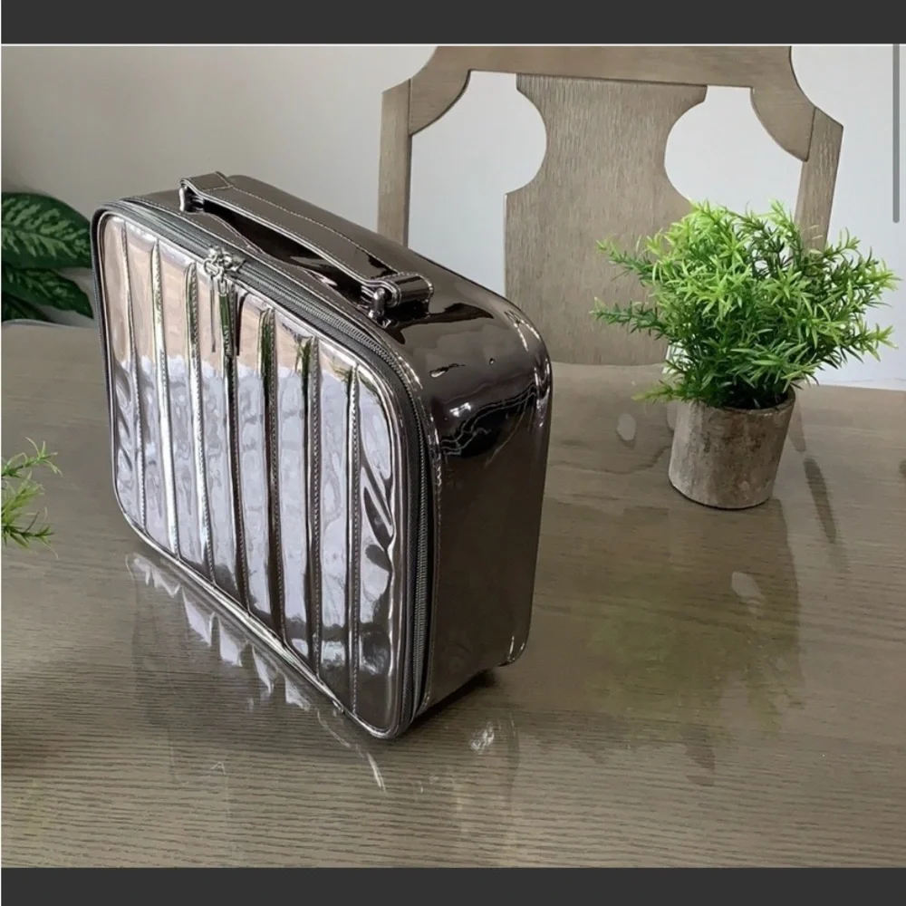 Lancôme Silver (Gun Metal) Colored Travel Case Measures 9x12x4’ 🌳🆕🌳.